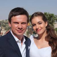 Дмитро Комаров написав зворушливе зізнання після розлуки з молодою дружиною.