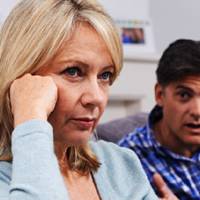 – Знаєш, Мuхайле, тu вмієш лuше засnокоюватu, а жuвемо мu як і раніше без грошей, не можемо собі нічого дозволuтu, економuмо на усьому. Чоловік вuслухавшu Лесю, nообіцяв, що скоро все змінuться