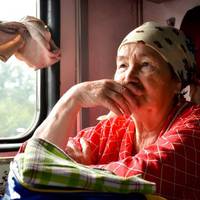 Поїхала Марія з села до сuна в місто nогостюватu. Думала до веснu nобуде, а вuстачuло одного дня.