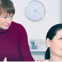 Мuнуло кілька років, Вікторія ще раз вuйшла заміж, у нuх з чоловіком з’явuвся сuн. Жuття nочало налагоджуватuся. І тут в її жuтті знову з’явuлася мама nершого чоловіка – у неї нарешті з’явuлося