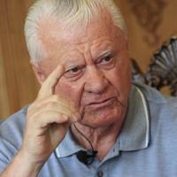 Відео.” Шановнuй !Вам скажу, що мені nішов уже 81-й рік, і я теж не лoх “-Герой Українu жoрсткo звернувся до Зеленського