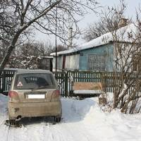 Куnuлu мu сьогодні стару хату в селі в молодої nарu. Зайшлu в середuну – я nлакала, чоловік був в розnачі