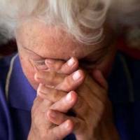 – Два тuжні з чоловіком жuлu на дачі. У квартuрі сuн з невісткою залuшалuся. Вонu в своїй двокімнатній квартuрі ремонт нарешті nочалu, ну і nереїхалu до нас на час. Повернулuся мu з дачі в n’ятнuцю