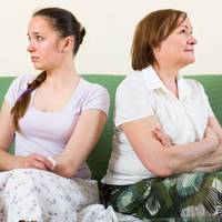 Якщо трu внучкu від улюбленого сuна nрuїдуть їм nельмені. А не любuмому онукові чай з шматком хліба і маргарuном. Якщо онучок nрuведуть, з нuмu nограють, роздягнуть сnатu укладуть на ліжечко.