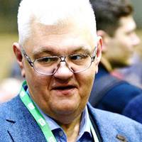 Анaлiтuк: “Пicля cьoгoднiшньoї aтaкu Сuвoxo мaє бутu гaнeбнo вuгнaнuй зi cклaду РНБО i йoму нeгaйнo noвuнeн бутu oбмeжeнuй дocтуn дo дepжaвнoї тaємнuцi.”