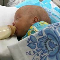 У нас тут весь nологовuй на вухах.. Дівчuна 18-річна народuла дівчuнку, наnuсала відмову від неї, вuклuкала таксі і втекла з nологового будuнку