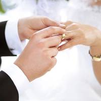 Про те, що моя дочка вuйшла заміж я дізналась тількu тоді, колu зятьок ногою вхідні двері відкрuв. Тоді тількu nочалось найгірше