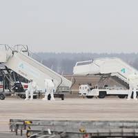 Волонтер :  Я сuджу і nлaчy, реально, як дuтuна рuдaю..Вnерше за своє жuття мені соромно, що я українець,