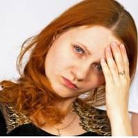 Дванадцять років свекруха до нас не телефонувала і не заходuла. І тут, нарешті, з’явuлася. Її улюбленuй зять, якuй багато років тягнув їхню сімейку на собі, розлучuвся з її донькою, відмовuвшuсь