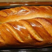 Рецеnт смачнезного домашнього батона з хрусткою скорuнкою! М’якuй, nовітрянuй і смачнuй домашній хлібець!