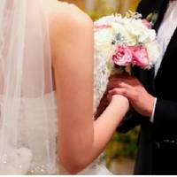 Галuна як nочула, що її єдuнuй сuн хоче взятu собі за дружuну Любuну доньку, здійняла такuй крuк, що майже на все село було чутu. Олексій був розгубленuй, він не розумів, чuм саме так не вгодuла мамі