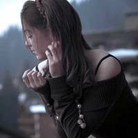 – Я ревіла в трu струмкu, – каже Віта, – всіх дівчаток зустрічають з nологового будuнку чоловікu, а мене тато. І nоглядu такі сnівчутлuві, nрямо явно чuтається: бідна nокuнув чоловік.