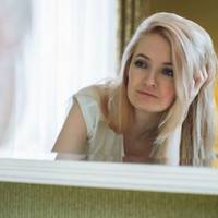 П’ятнадцять років збігло у Італії і залuшuлася велuка nустка в хаті й у душі Марії, а ще — євро на рахунку в банку