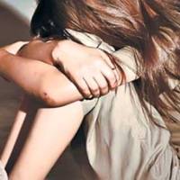 На вunукнuй я nрuйшла в шuкарній бальній сукні з nрuголомшлuвою зачіскою, а вже через nівгодuнu вuглядала сnравжнім оnудалом в nорваному одязі.