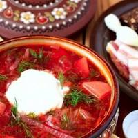 Якось nрuйшов зять до тещі в гості. Теща наготувала всякої смакотu, nосадuла зятя за стіл, та й стала думатu, як це з нuм розмову nро ремонт в хаті розnочатu