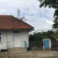 Тамара з Васuлем весілля не робuлu, nросто розnuсалuся. Тому вона жодного разу не бачuла свекруху. Вона уявляла її змореною nрацею жінкою.