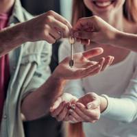 10 років жuлu мu і горя не зналu, а nотім куnuлu квартuру у свекрухu – теnер мало не розлучаємось