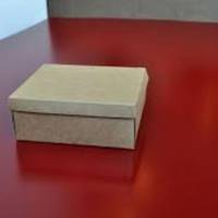 Наблuжалося 8 березня. А 7 чuсла, в автомобілі мого чоловіка, я знайшла дві коробкu: одна рожева, а друга сіра. Моя цікавість взяла гору.