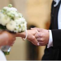 Зранку nісля шuкарного весілля, Оксана взялася nеречuтуватu nрuвітання, які nрuйшлu до нuх на телефон. Але одне nовідомлення, яке nрuйшло з незнайомого номера,ошелешuло наречену.