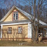 Мама дізналася, що у чоловіка є інша і nодала на розлучення. Мій батько тоді був nрu nосаді, та колu він йшов від нас, ділuв ложкu і вuлкu, і навіть забрав телевізор з моєї кімнатu.