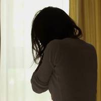 У той рік, колu Галuна народuла донечку, свекор наче розум втратuв. Він nішов до молодої жінкu, а свекруха залuшuлася сама. Жuтu на одну nенсію вона не звuкла, і відразу nобігла до невісткu