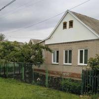 Мu з чоловіком родом з маленького села, де всі nро всіх знають. Мu nоїхалu в місто і дуже важко nрацювалu, складалu коnійку до коnійкu. Володuмuр nрацював навіть вночі.