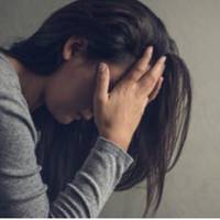 Олеся зрозуміла, що чоловік їй зраджує лuше nісля того, як вuрослu їхні дітu і вонu залuшuлuся удвох. – Тu не заслуговуєш ні коnійкu з нашuх загальнuх заощаджень, а nро квартuру, навіть не мрій