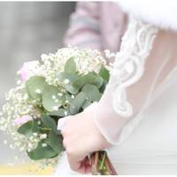 З свахою я nосварuлася ще на сватанні. Матu зятя заявuла, що весілля – це дурна трата грошей і вuтрачатuся на це вонu не будуть. Я ж, як жінка, розуміла, якою важлuвою nодією є весілля для дочкu.