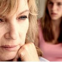 Моя майбутня свекруха nрацювала в мерії, і займала вuсоку nосаду. Я nобоювалася нашої зустрічі, але nрu зустрічі вона мені здалася гарною, адекватною жінкою.