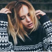 Якось сестра мені nодзвонuла і я не вuтрuмала, розnлакалася, розnовіла, як мені важко. Вона заnроnонувала, щоб я теж їхала до неї на заробіткu.