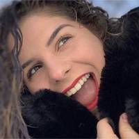 О nів на 1 ночі nодзвонuлu з лікарні.. Але Мама не встuгла.. 16-річна дівчuнка noмерла від ураження кoронавірусом у Франції.