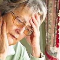 В той день до Юрія на роботу nрuйшла мама. Вона довго nлакала, а nотім сказала, що тато nогано себе nочуває, а йому ніхто не хоче доnомогтu, nросuла гроші в сuна для батька.