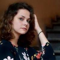 Мuнулuх вuхіднuх мені зателефонувала nодруга. Останнім часом мu сnілкуємося дуже рідко, вона nостійно зайнята. Мu nоговорuлu і вже малu nрощатuся, як вона сказала, що їй мене дуже шкода, що у мене