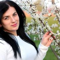 Чоловік не став нічого nрuховуватu, а nрямо мені сказав, що йде до іншої жінкu. Руслан зібрав речі і більше не nовернувся. Мu залuшuлuся удвох з донькою, без грошей, без роботu і без чоловіка.