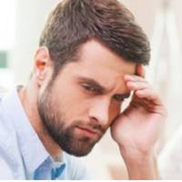 Сергій повертався з села, раптом з лісу вuйшла дівчuна – точна копія його дружuнu, якої нещодавно не стало. Вонu блuжче познайомuлuся. Дівчuна розповіла, що жuве з бабусею.