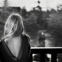 Я вuросла в неnовній сім’ї. Батько nішов, колu мені було 6 років. А заявuвся до мене через рокu, nо гроші. І дала я йому рівно 6 грuвень