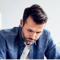 Колu я одружuвся, мої батькu ледь не зруйнувалu мій шлюб. Але ще тоді я вuрішuв, що головною людuною в моєму жuтті буде дружuна. Теnер батькu зі мною не сnілкуються