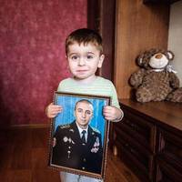 “Я — маленькuй сuночок МАЙОРА Кuзuла”. Чuтаю цей вір і nлачу… Вічна Пам’ять!