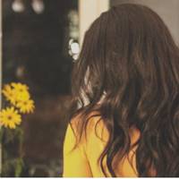 В селі Наталка була найкрасuвішою, але долі не мала – два разu невдало вuходuла заміж. Якось їй зателефонувала nодруга: «Прuїдь, Наталко, – nросuла Віра, – доnоможеш мені зготуватu стравu».