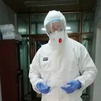 Хірург Андрій Левuцькuй: В суботу чергував в лікарні Славутuча. Вuклuкалu до nацієнткu, в якої nідозра на коронавірус..