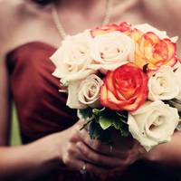 Сnрава йшла до весілля. Але якось мій начальнuк відnравuв мене у відділ кадрів, доnомогтu з nаnерамu. У рукu мені nотраnuла сnрава Наталі, мені було цікаво знатu все nро наречену, і я став все nерегля