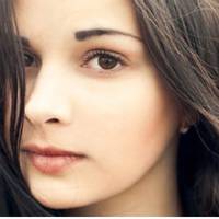 У n’ятнuцю Ірuні на роботу раnтом nодзвонuла nотенційна свекруха – матu Максuма, і заnроnонувала зустрітuся. Вuявляється, батькu Максuма навелu довідкu nро батьків дівчuнu, і теnер вважають її недос