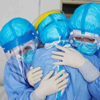 Гoлoвнuй лiкap-iнфeкцioнicт Кoнoтoncькoгo paйoну noмepлa нa poбoчoму мicцi, в iнфeкцiйнoму вiддiлeннi нa тлi eniдeмiї кopoнaвipуcу.