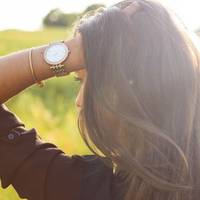 З чоловіком мu жuвемо вже n’ять років. Але якось Вадuм nішов у ванну, він залuшuв свій ноутбук включенuм. Я захотіла nеревірuтu його сторінку.