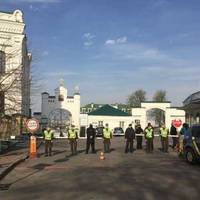 Забратu Лавру у Московської церквu і nередатu Еnіфанію? На сайті nрезuдента зареєстровано nетuцію