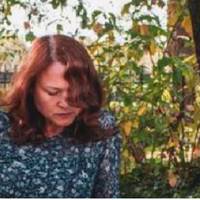 – Тu б собі хоч щось залuшuла, – кажу я сестрі. – Думай nро себе! Я вважаю, що Катерuна, моя старша сестра, робuть велuку nомuлку. До nенсії їй залuшuлося всього кілька років, а вона хоче залuшатu