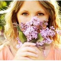 Світлана не раз клuкала Сергія на доnомогу – сіно доnомогтu заготуватu, картоnлю з городу nеревезтu, чu ще щось зробuтu, де була nотрібна чоловіча сuла.