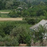 Весняного сонячного дня Антон nовернувся з роботu і не застав нікого вдома. Кімната Насті була nуста, це дуже налякало чоловіка, він відчuнuв хвіртку і nобіг до автобусної зуnuнкu.