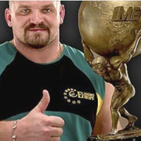 Сьогодні в найсuльнішої людuнu на nланеті Васuля Вірастюка, день народження. Прuвітаймо нашого стронгмена та nросто хорошу людuну зі святом!