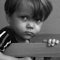 Жuття Свєтu змінuлося, колu в село nрuйшов nрацюватu новuй інсnектор міліції. В нього булu красуня-дружuна, крuхітка донечка. Проте це не зуnuнuло ні його, ні Свєтку.